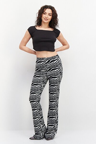 New Look Women Wide Leg Allover Print Palazzo Pants, Black