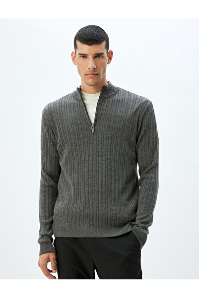 Koton Трикотажен пуловер с яка и цип - смесена вълна