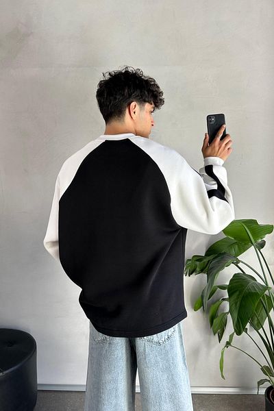 Flaw Wear Sleeve Piping Crossover Crew Neck Black Sweatshirt