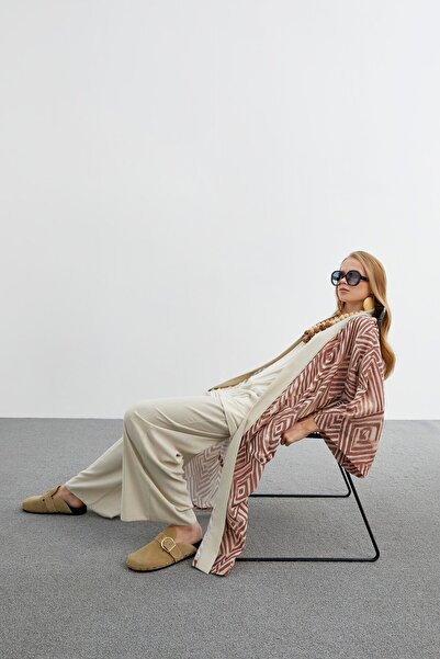 Zühre بدلة بنية مخططة بثلاثة قطع - TK-1283