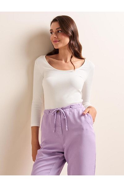 Jimmy Key Weißes Basic-T-Shirt mit U-Ausschnitt und Dreiviertelärmeln