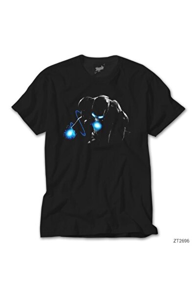 WAKHA Железният човек в тъмно черна тениска