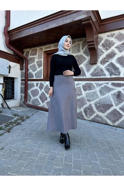 sümeyra 2-Piece Suede Skirt and Sweater Set