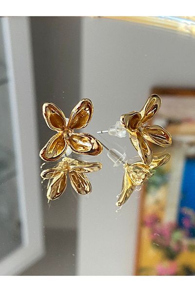 HerşeyVarBurda Four Leaf Gold and Silver Color Flower Earrings