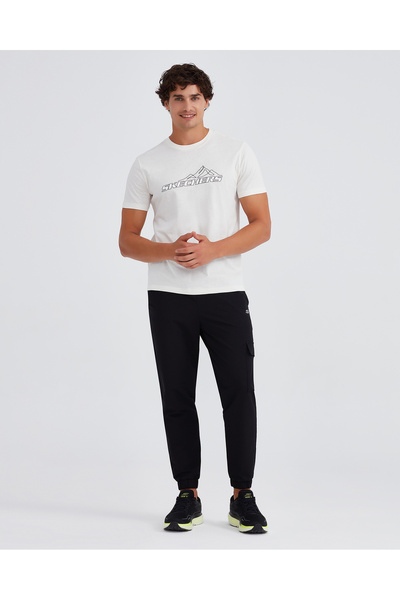 SKECHERS M Graphic Tee Crew Neck T-Shirt S232436-001 Ανδρικό μπλουζάκι ΛΕΥΚΟ