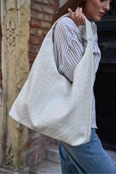 Madamra Ecru Women's Knitted Patterned Bottega Leather Shoulder Bag