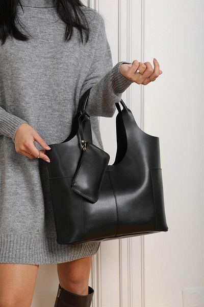 Madamra Schwarze Damen-Hand- und Umhängetasche mit Seitentaschen und Brieftaschendetail