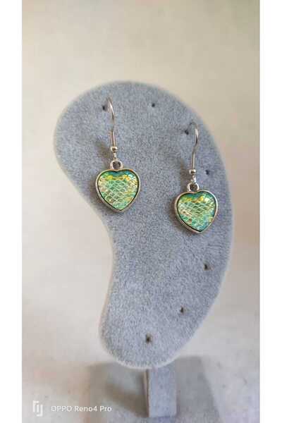 Fugusugu Green Heart Fish Back Pearlescent Look Earrings