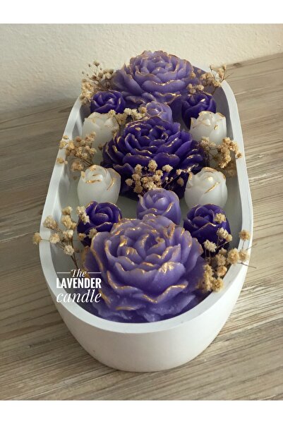 The Lavender Candle Oval tabakta çiçek mum