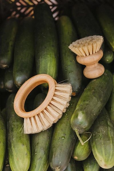 Arma House Wooden Kitchen Brush - Eco-Friendly Vegetable Fruit Washable