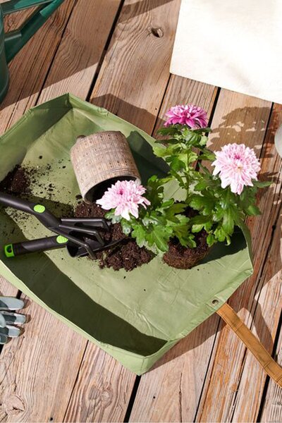 Tchibo Planting Mat 10 H x 40 L x 50 W cm, Sage Green