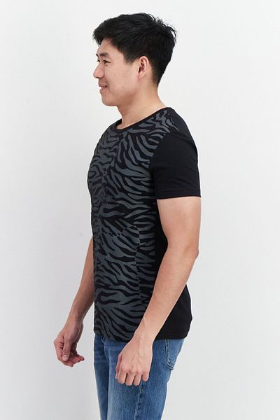 Onitsuka Tiger Men Crew Neck Short Sleeves Animal Print T-shirt, Grey