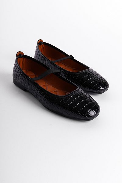 Capone Outfitters Ballerinas für Damen aus schwarzem Lackleder mit Krokodilmuster - Modell mit Band