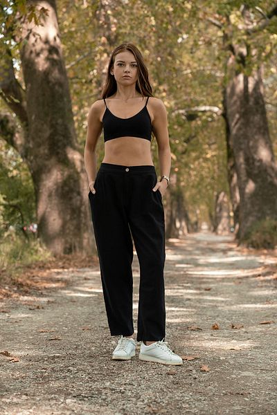 VerdeBlanco Fabric Pleat Detailed Shalwar Trousers Black