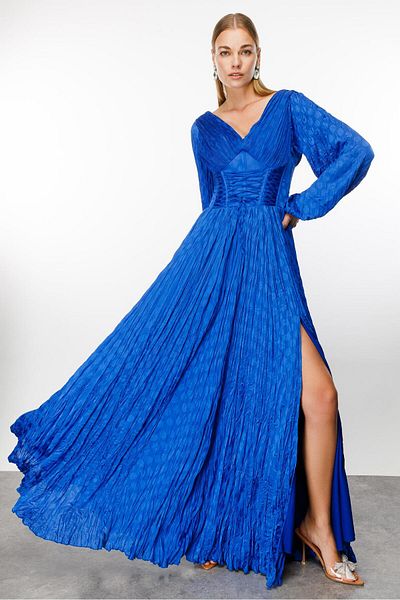 Moda İlgi Saks Colorful Pleated Jacquard Fashionable Dress