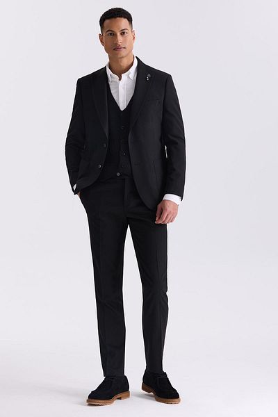 Jakamen Черно спортно яке Slim Fit с остра яка и шарки