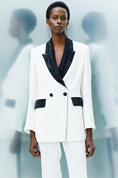 Moda İlgi Modailgi  Yakası ve Cep Kapakları Taş Yapıştırma Ceket Ekru