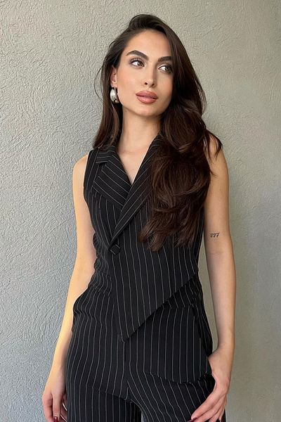 WOMAN VISION Schwarz gestreifter Jumpsuit mit weitem Bein - ärmellos, zweireihiger Kragen, geknöpft 3195