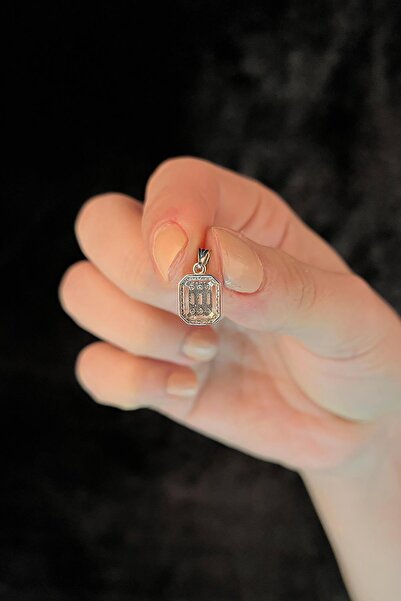 Fiyonk Kuyumculuk 14 Ayar Altın Baget Taşlı Kolye Ucu