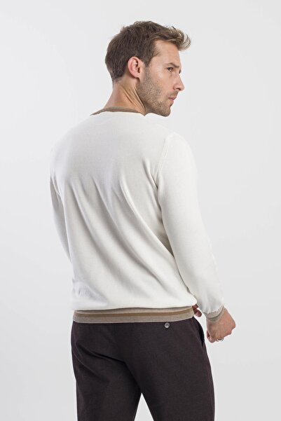 Jakamen Πλεκτό πουλόβερ με λαιμόκοψη σε λεπτή εφαρμογή εκρού