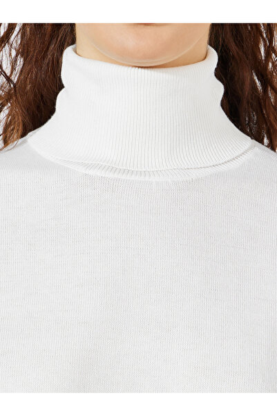 Styli Oversized Longline Turtle Neck Sweater