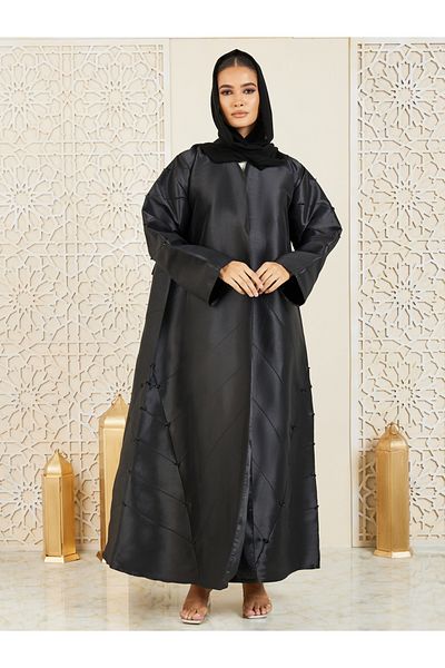 Anthrilo By Styli عباية ساتان مزخرفة