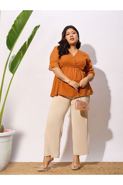 Sassafras By Styli Plus Dobby V Neck Top with Short Sleeve