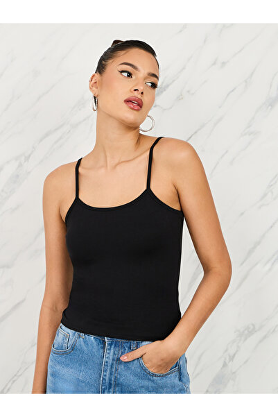 Styli Fitted Solid Scoop Neck Strappy Tank