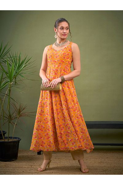 Sassafras By Styli Floral Print Sweetheart Neck Anarkali Kurta