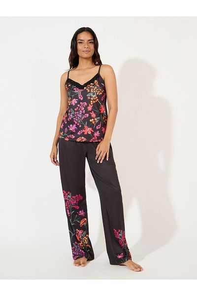 Styli AOP Floral Cami & Placement Pyjama Set