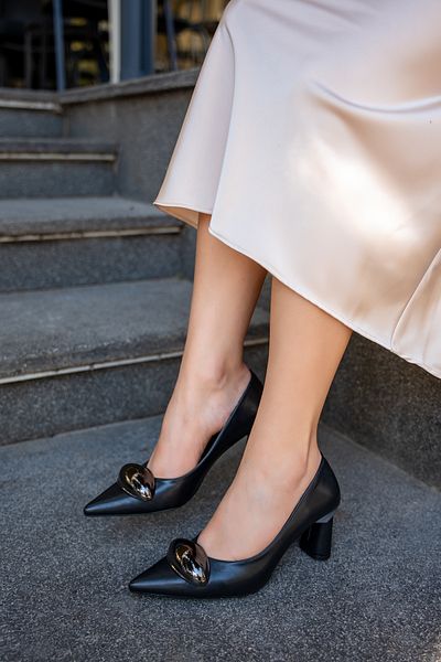 LAMİNTA Pantofi cu toc cu detaliu accesoriu negru Benvoli