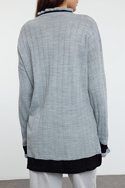 Edit by Trendyol Πλεκτό πουλόβερ σε γκρι σωλήνα - TEDAW25AK00008