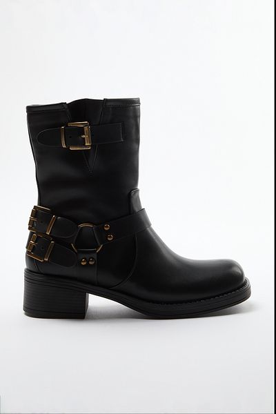 TRENDYOL SHOES Black Antique Buckle Detailed Motorcyclist Short Heeled Women's Biker Boots Takaw25Bo00000