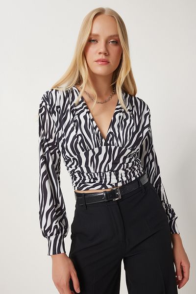 Happiness İstanbul Women's Black and White Zebra Patterned Wrap Collar Gathered Knitted Blouse Zh00042