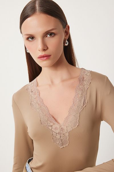 Happiness İstanbul Nerzfarbener Damen-Body mit V-Ausschnitt und Spitze, gestrickt, mit Druckknöpfen, CV00037