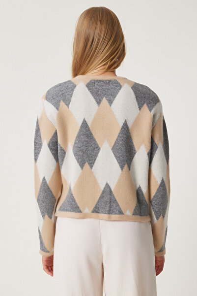 Happiness İstanbul Women's Beige Gray Diamond Patterned Knitwear Cardigan Us00936