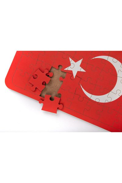 Uçandaire - Turkish Flag Wooden Puzzle