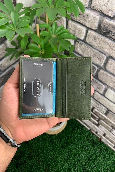 GUARD Green Leather Antique Card Holder