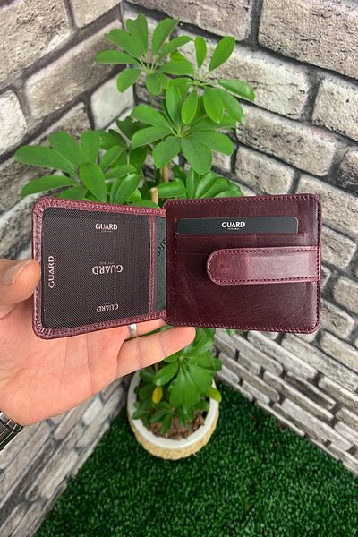GUARD Claret Red Leather Vertical Crazy Card Holder
