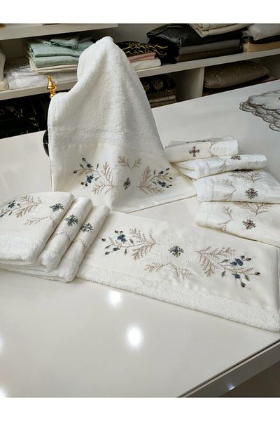 incisecrethome Towel Handcrafted Needle Embroidered Rococo Bamboo Towel 1 Piece 50*90 cm