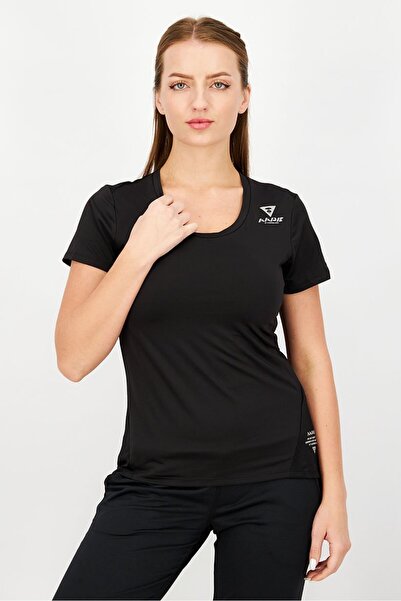 Aape By A Bathing Ape تي شيرت رياضي أسود للنساء - كم قصير، مناسب للتدريب، مقا...