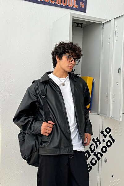 Flaw Wear سترة جلدية سوداء بأزرار