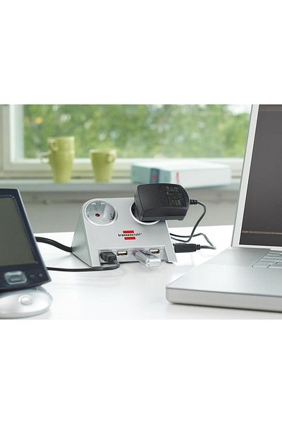 Brennenstuhl 4x USB 2.0 2.100 مللي أمبير 2 مقبس طاولة أبيض