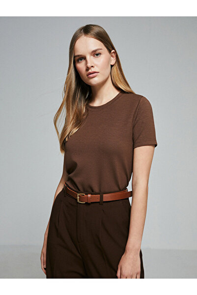 LC Waikiki طاقم الرقبة تي شيرت المرأة