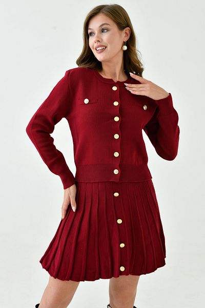 WOMAN VISION Set de tricotaje roșu Claret - țesătură elastică, cardigan cu nasturi și fustă mini plisată 1150