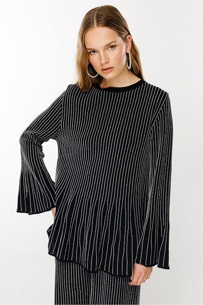 Ghisa Black and Silver Knitwear Set