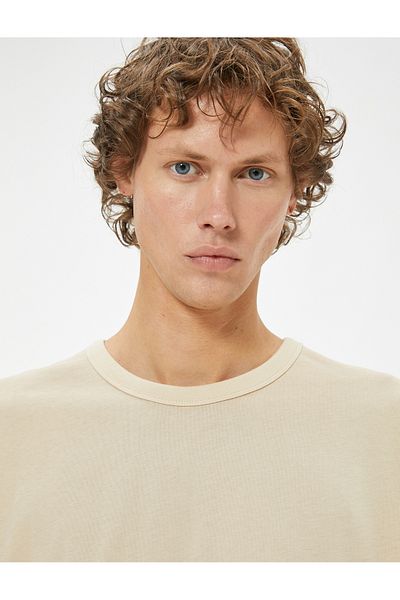 Koton Ärmelloses Basic-T-Shirt aus Baumwolle mit Rundhalsausschnitt