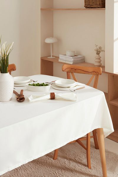 Karaca Home Ecru Caroline Carefree Tablecloth