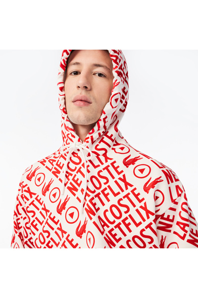 Lacoste x Netflix Erkek Loose Fit Kapüşonlu Baskılı Kırmızı Sweatshirt