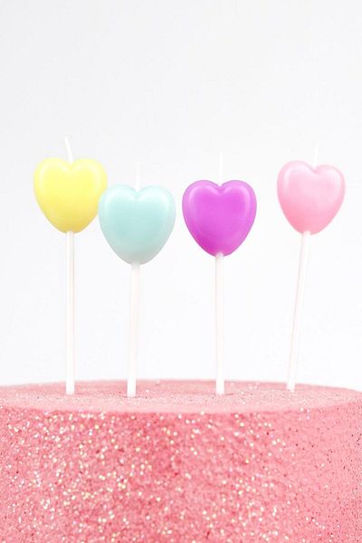 Le Mabelle Multicolored 4-Piece Heart Candle